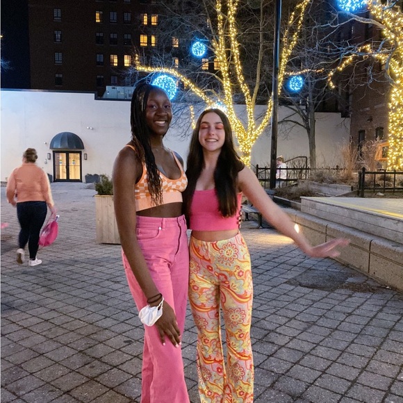 Women's Pink Pants - Picture 3 of 4